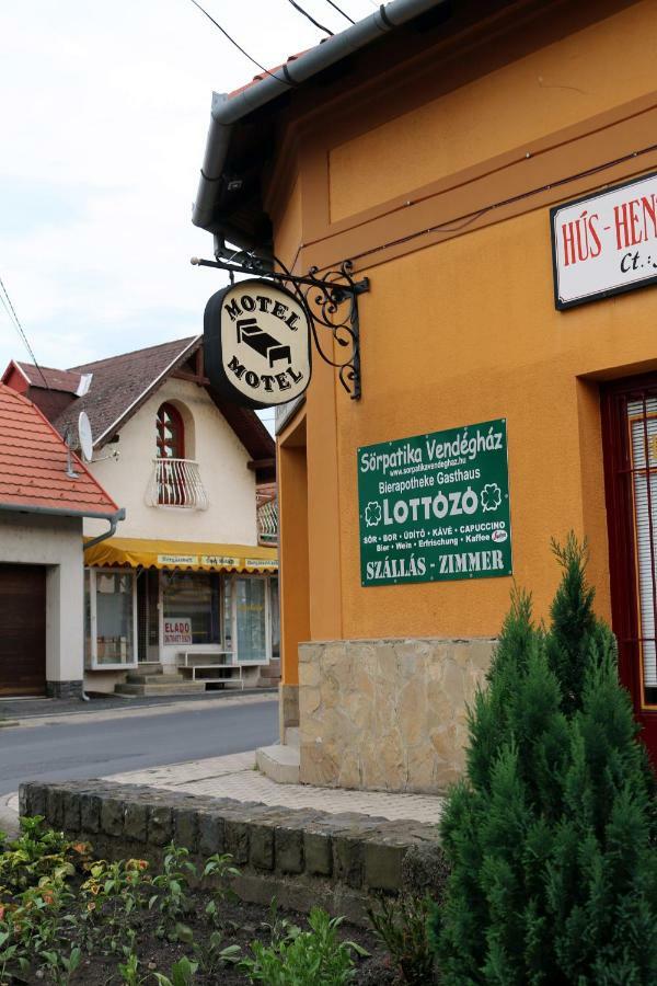 Hotel Soerpatika Vendeghaz Badacsonytomaj Exterior foto